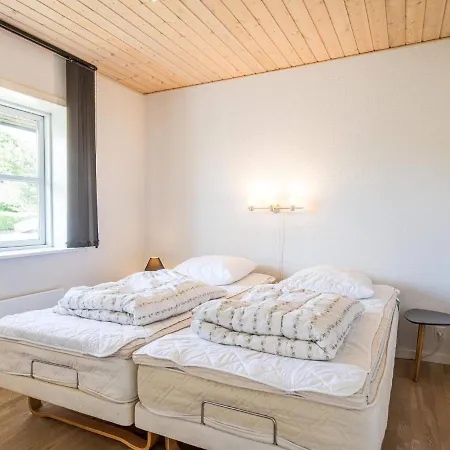 Vakantiehuis Holiday Cxlii *